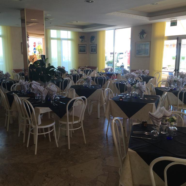 Miami Suite Hotel Bellaria-Igea Marina Extérieur photo